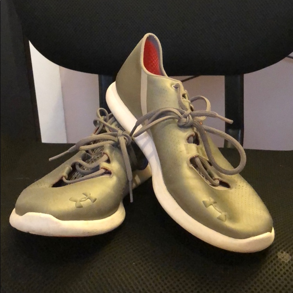 Under Armor Sneakers